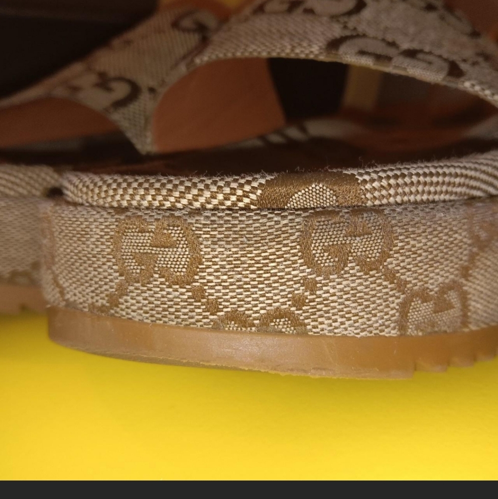 Gucci "Brown" Wedges with Logo Pattern - Picture 3 of 6